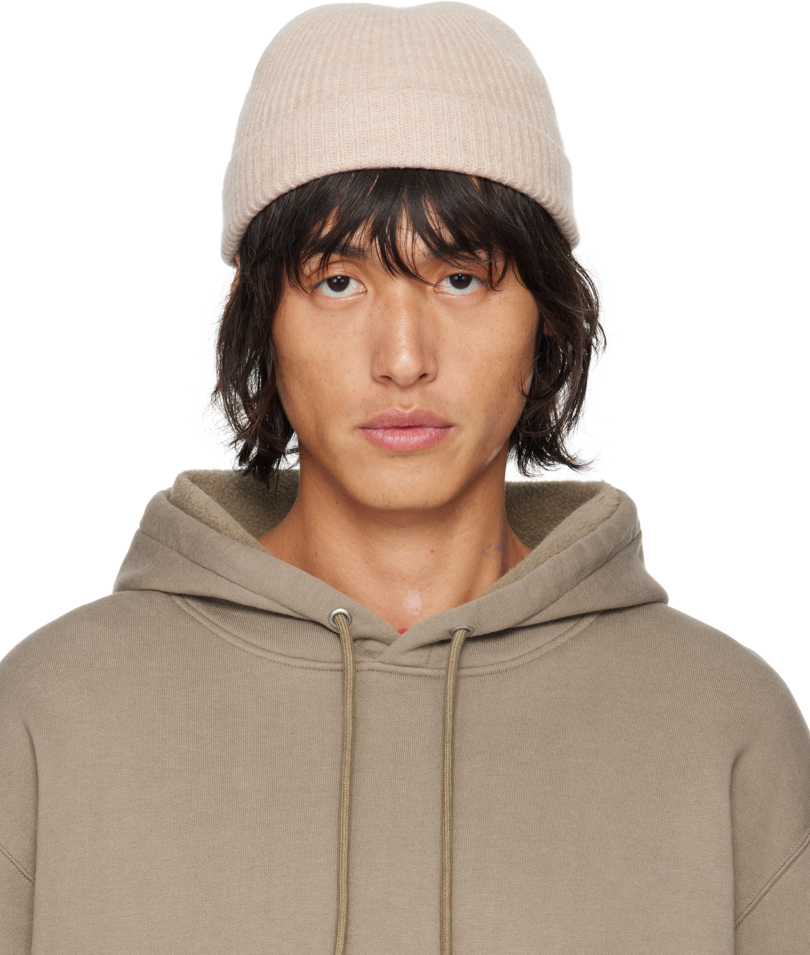 Бежевая шерстяная мягкая вязаная шапка AURALEE
Бежевая шерстяная мягкая вязаная шапка AURALEE