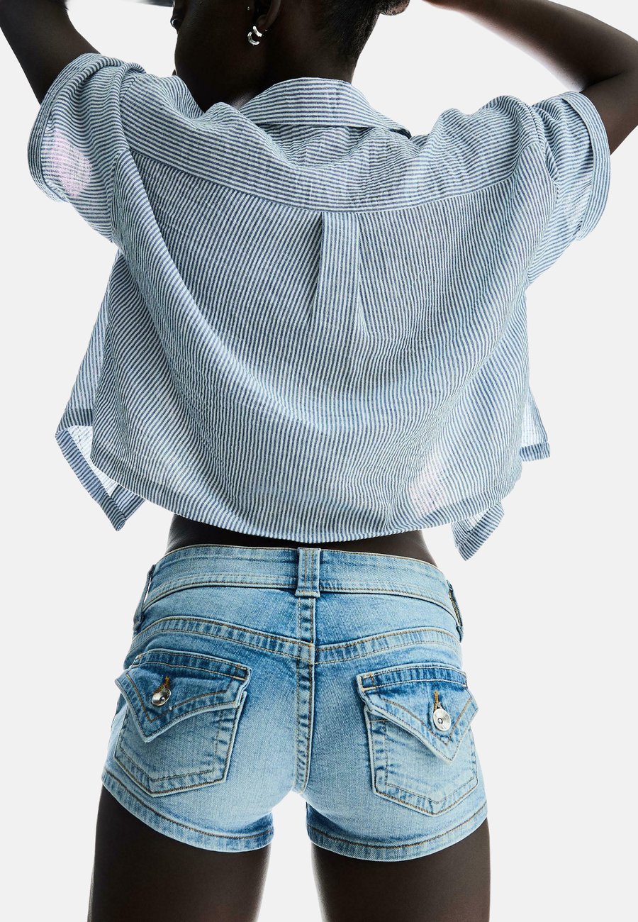 Блуза Bershka SHORT SLEEVE , Royal Blue
Блуза Bershka SHORT SLEEVE , Royal Blue