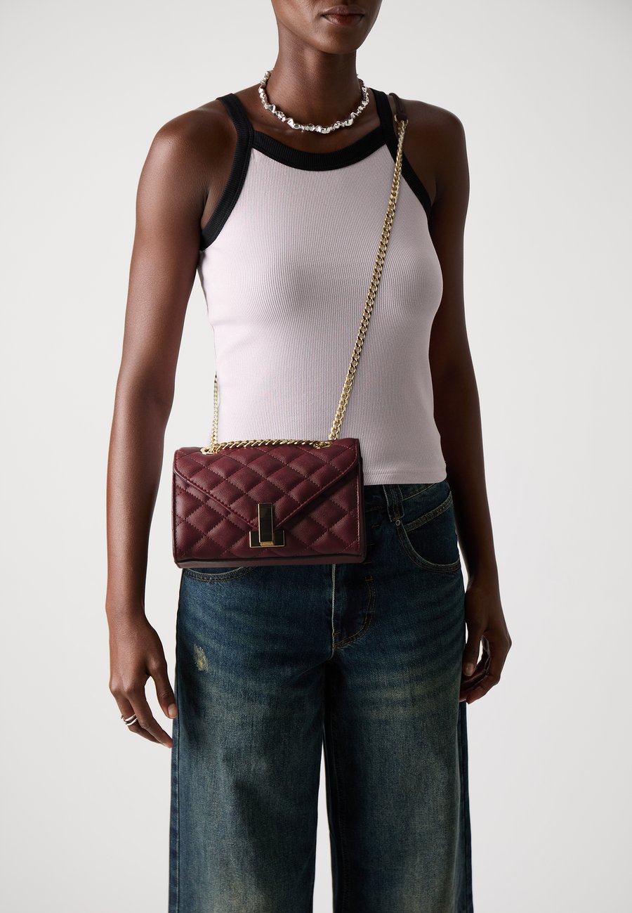 Сумка кросс-боди ALDO CHELSY, Bordo/Bordeaux
Сумка кросс-боди ALDO CHELSY, Bordo/Bordeaux