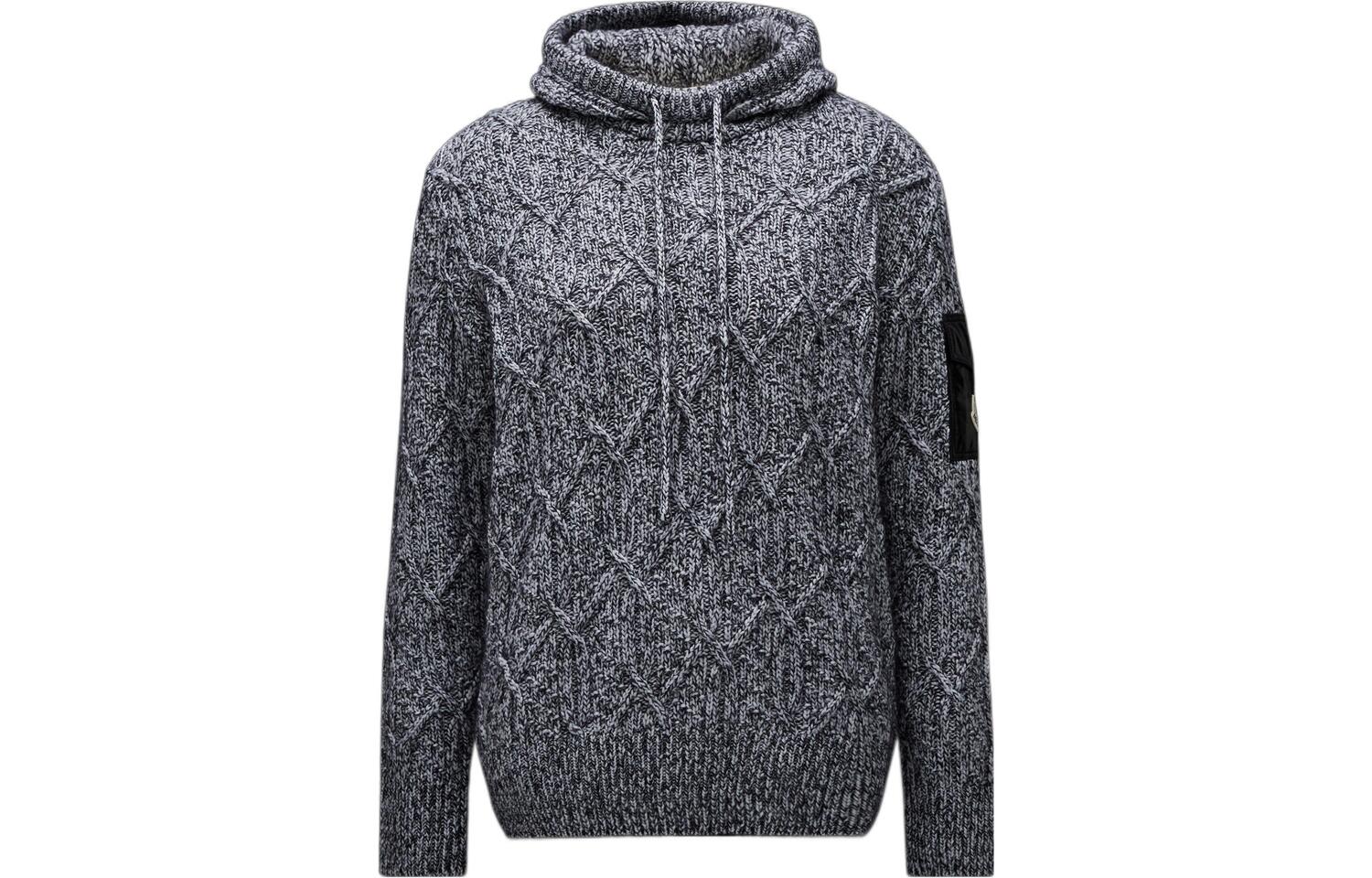 Капюшон из кабельной вязки Moncler, серый
Капюшон из кабельной вязки Moncler, серый