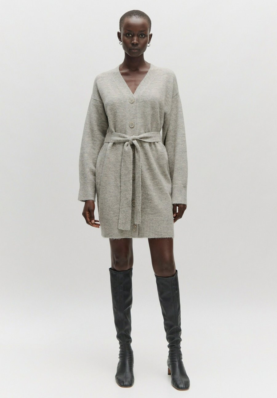 Платье EDITED GESCHE, Grau/Grey
Платье EDITED GESCHE, Grau/Grey