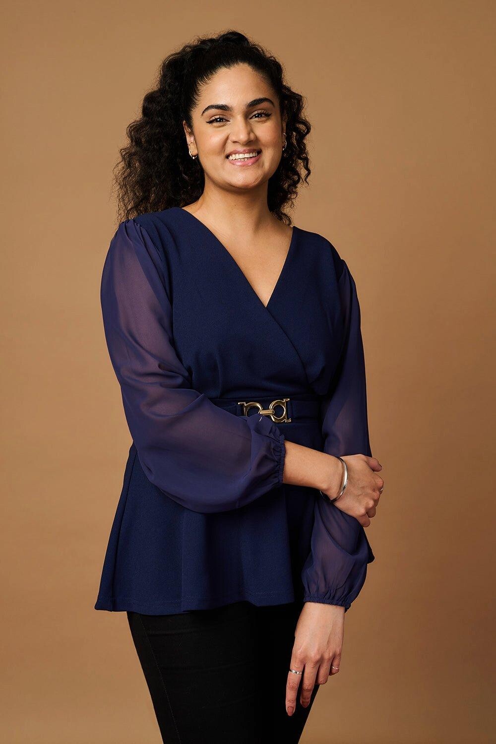 Блуза с прозрачными рукавами и запахом спереди Izabel London, синий
Блуза с прозрачными рукавами и запахом спереди Izabel London, синий