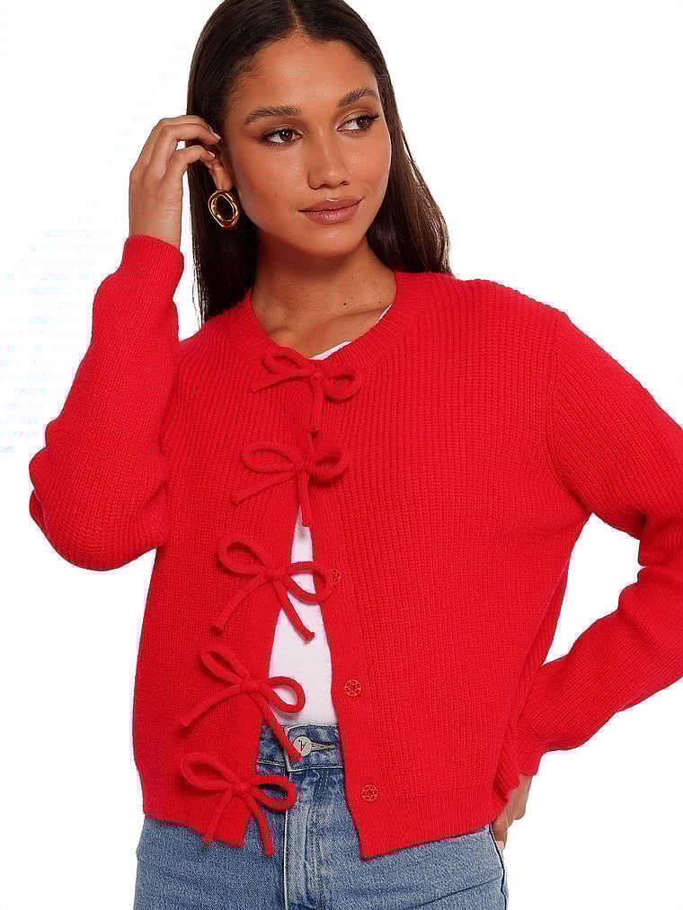 Кардиган Wilde с бантом спереди Petal & Pup, красный
Кардиган Wilde с бантом спереди Petal & Pup, красный