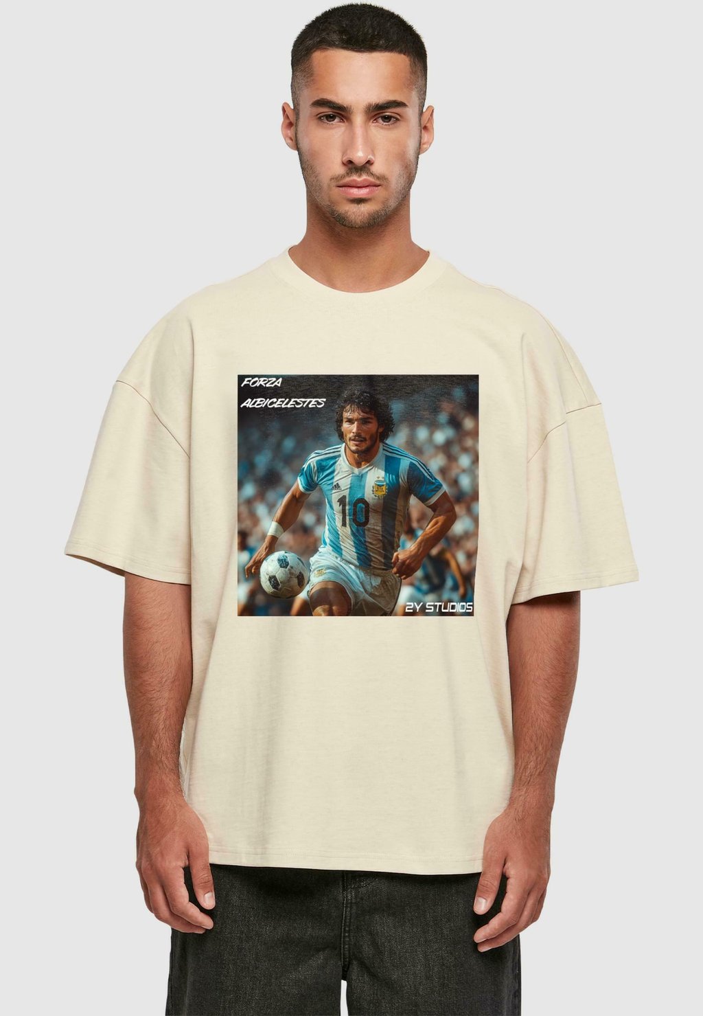 Футболка с принтом ALBICELESTES 2Y Studios, песочный
Футболка с принтом ALBICELESTES 2Y Studios, песочный
