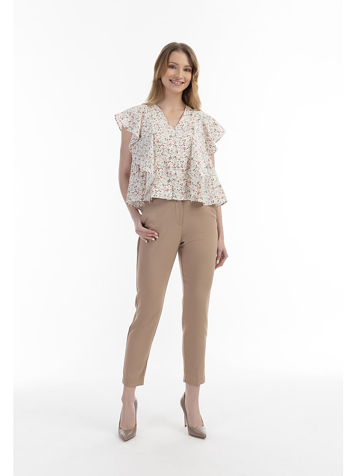 Usha Белая блузка
Usha Белая блузка