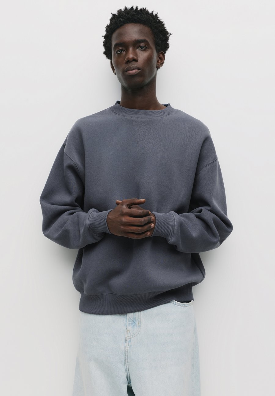 Толстовка PULL&BEAR ROUND NECK, Blue/Grey/Blue-Grey, Серый, Толстовка PULL&BEAR ROUND NECK, Blue/Grey/Blue-Grey
Толстовка PULL&BEAR ROUND NECK, Blue/Grey/Blue-Grey, Серый, Толстовка PULL&BEAR ROUND NECK, Blue/Grey/Blue-Grey
