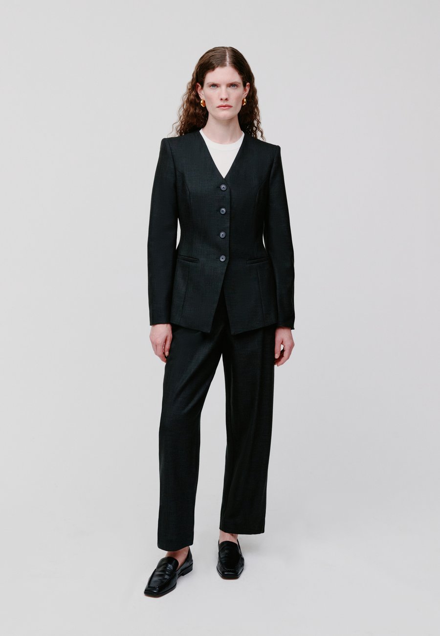 Брюки IVY OAK PERSEPHONE ANN, Black
Брюки IVY OAK PERSEPHONE ANN, Black