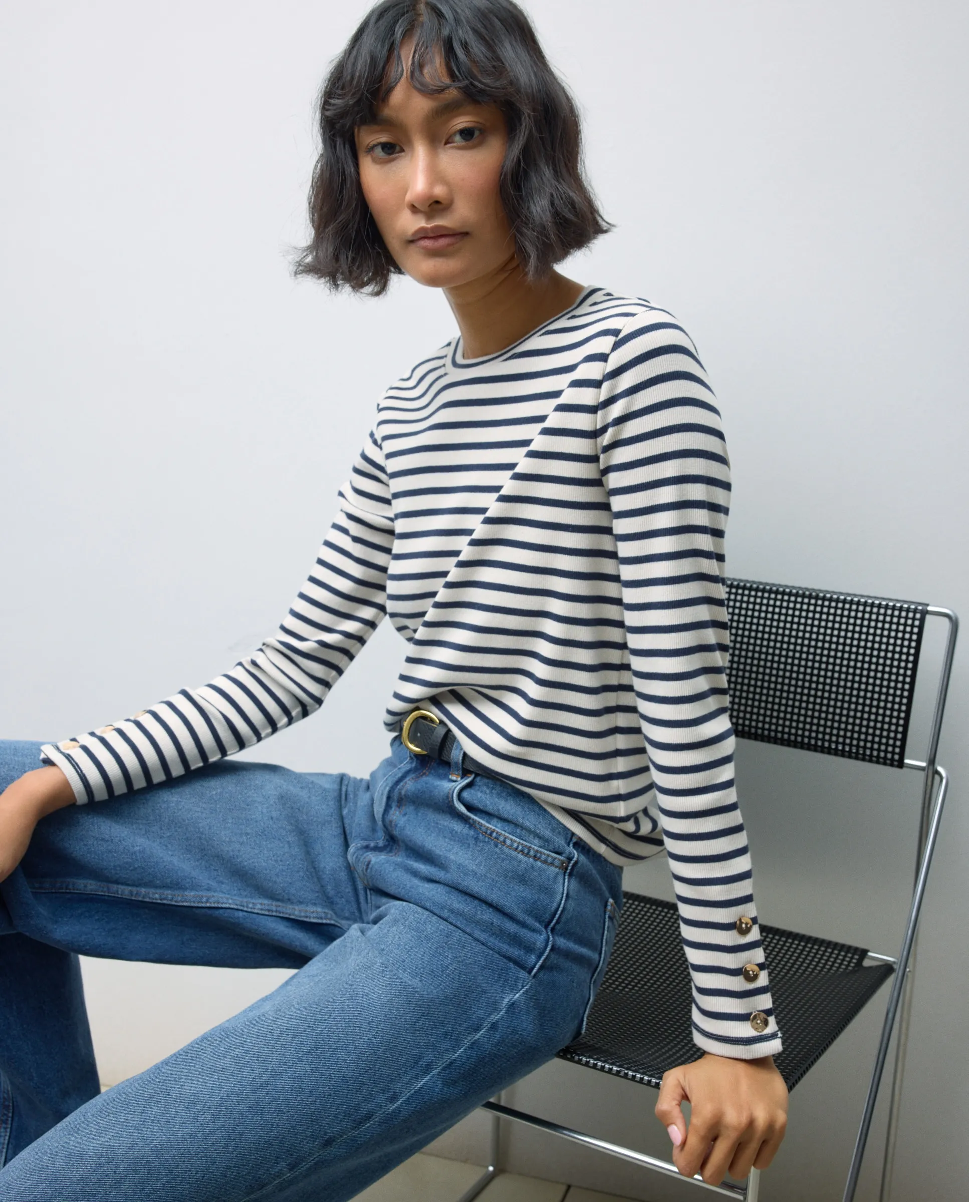 Женская футболка с длинным рукавом, манжетами и пуговицами Tintoretto, белый
Женская футболка с длинным рукавом, манжетами и пуговицами Tintoretto, белый