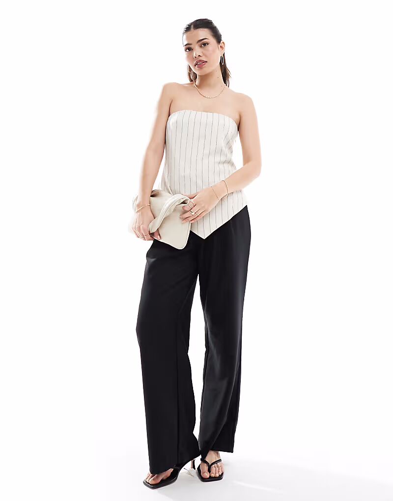 4th & Reckless льняной полосатый топ-бандо бежевого цвета
4th & Reckless льняной полосатый топ-бандо бежевого цвета