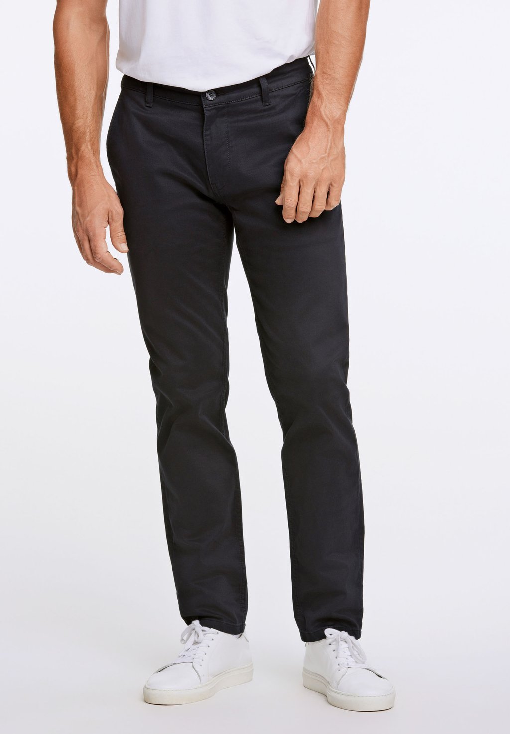 Чиносы SUPERFLEX Lindbergh, черный 
Чиносы SUPERFLEX Lindbergh, черный