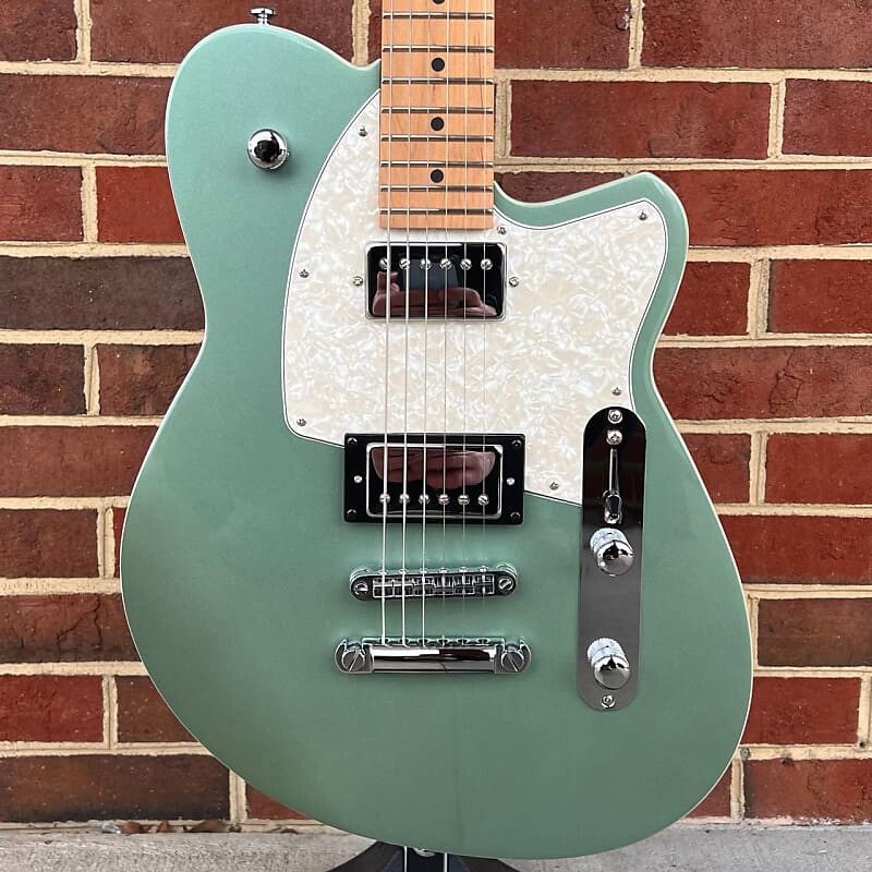 Электрогитара Reverend Charger HB, Metallic Alpine, Korina Body, Roasted Maple Neck, Locking Tuners
Электрогитара Reverend Charger HB, Metallic Alpine, Korina Body, Roasted Maple Neck, Locking Tuners