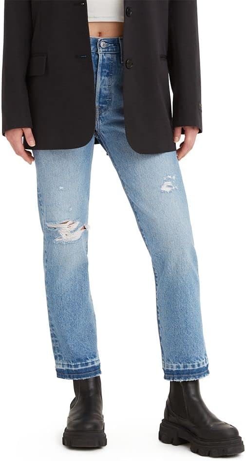 Женские укороченные джинсы Levi's Premium 501, Light Indigo Destructed
Женские укороченные джинсы Levi's Premium 501, Light Indigo Destructed