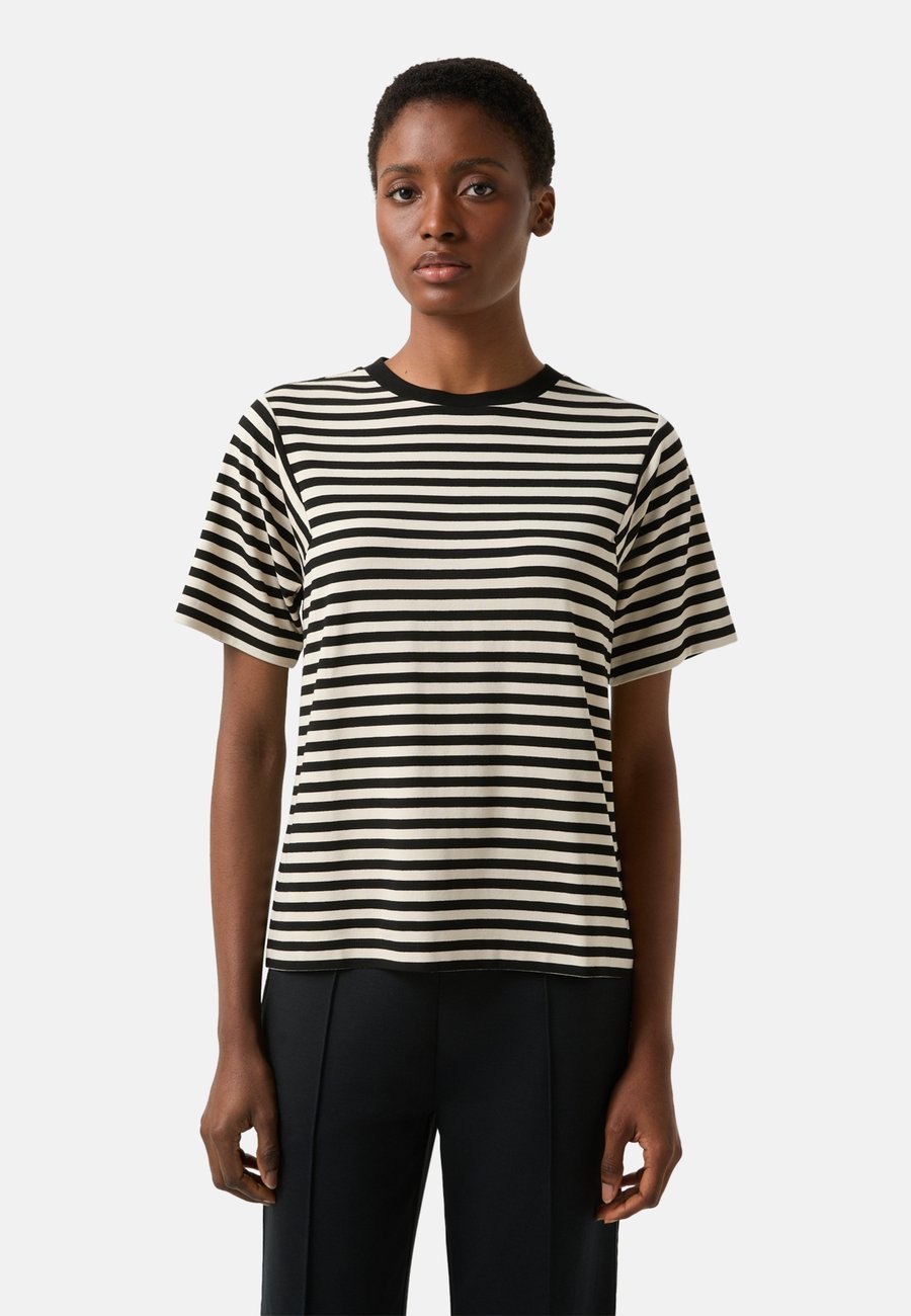 Футболка Bogner RAYA, Schwarz Sand/Black, Черный, Футболка Bogner RAYA, Schwarz Sand/Black
Футболка Bogner RAYA, Schwarz Sand/Black, Черный, Футболка Bogner RAYA, Schwarz Sand/Black