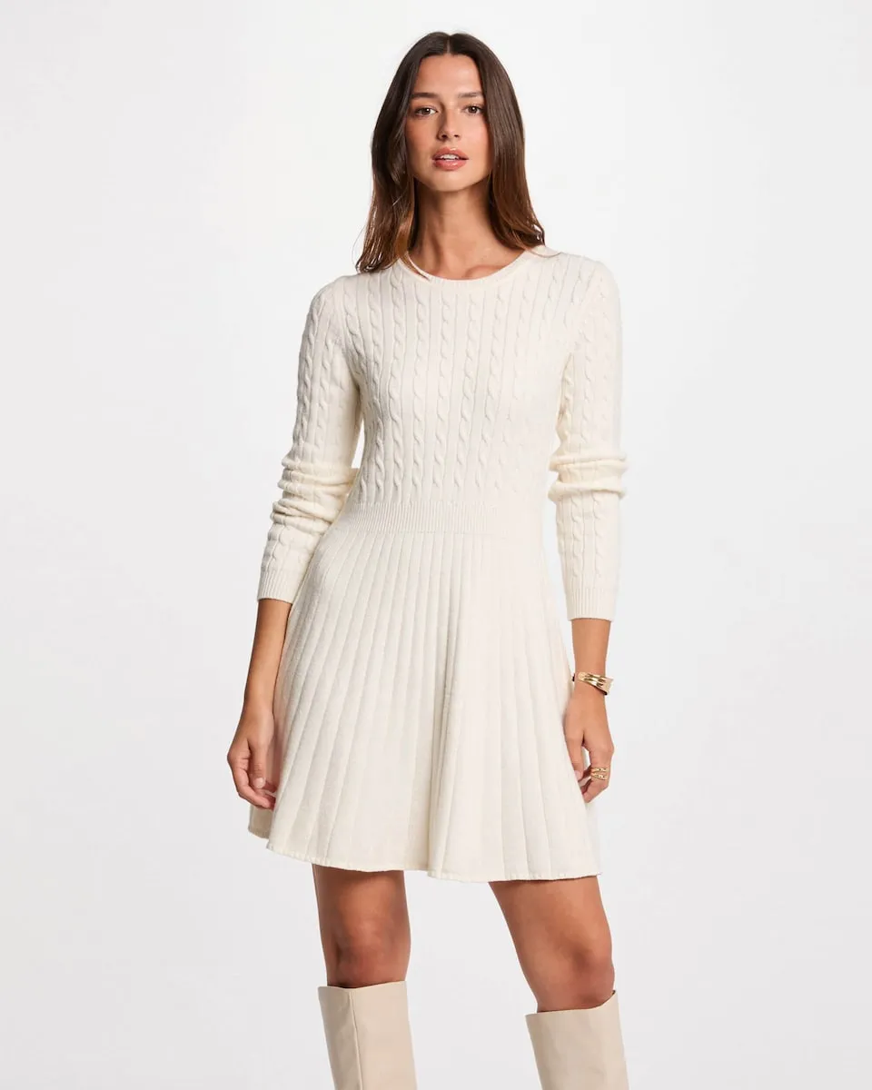 Короткое трикотажное платье для фигурного катания Morgan, бежевый
Короткое трикотажное платье для фигурного катания Morgan, бежевый