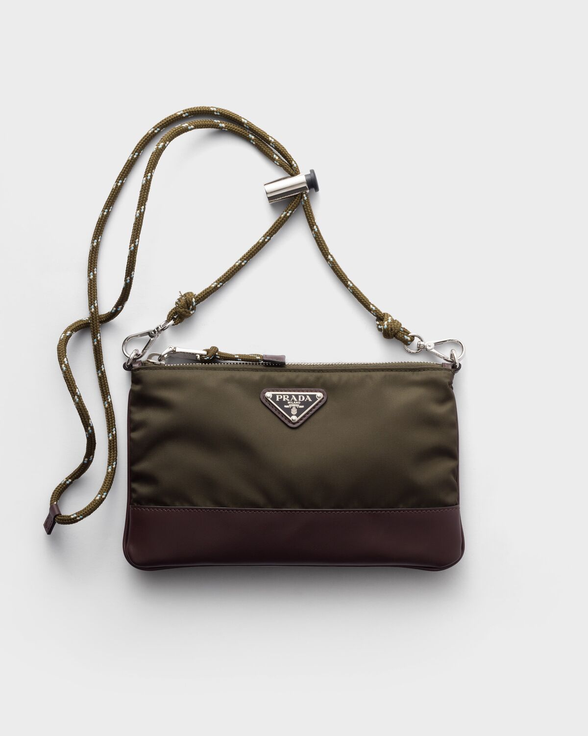 Чехол для смартфона Prada Speedrock Re-Nylon Prada, камуфляжный зеленый
Чехол для смартфона Prada Speedrock Re-Nylon Prada, камуфляжный зеленый