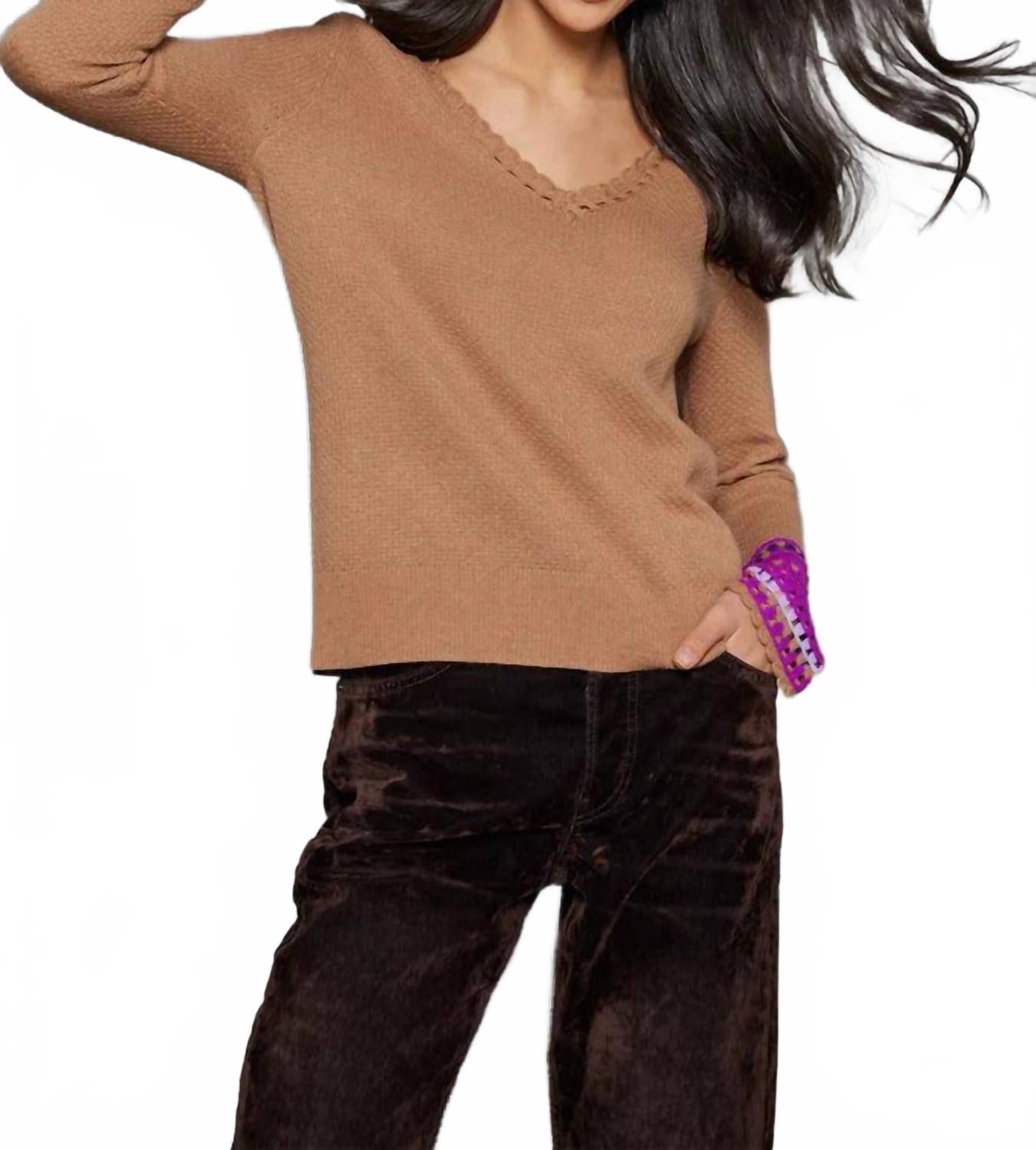 Свитер с V-образным вырезом и запонками Rye, цвет: коричневый, многоцветный Lisa Todd, коричневый
Свитер с V-образным вырезом и запонками Rye, цвет: коричневый, многоцветный Lisa Todd, коричневый