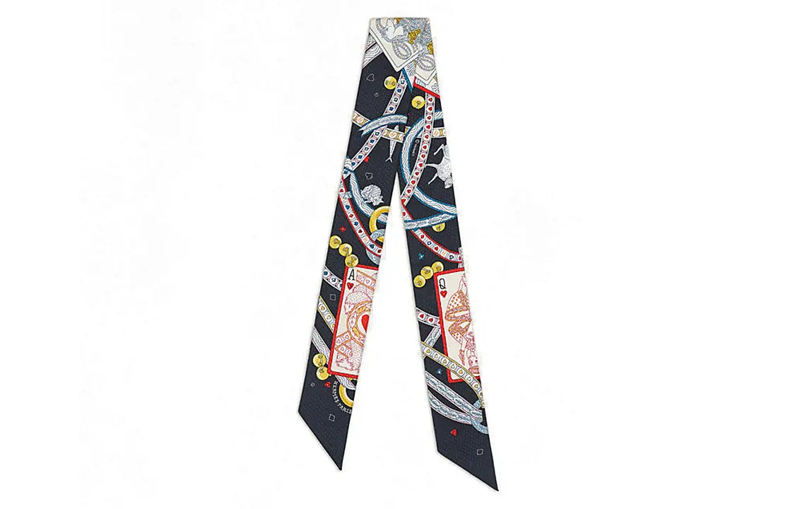 Шёлковый платок женский чёрный/красный HERMES
Шёлковый платок женский чёрный/красный HERMES