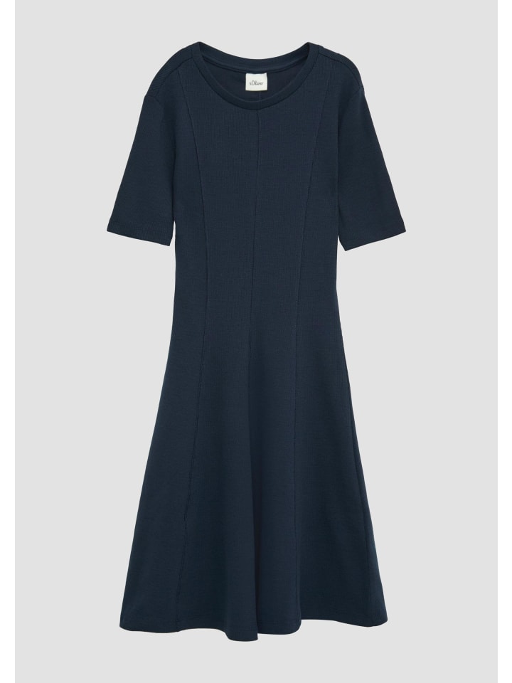 Платье в цвете 5952_navy s.Oliver
Платье в цвете 5952_navy s.Oliver