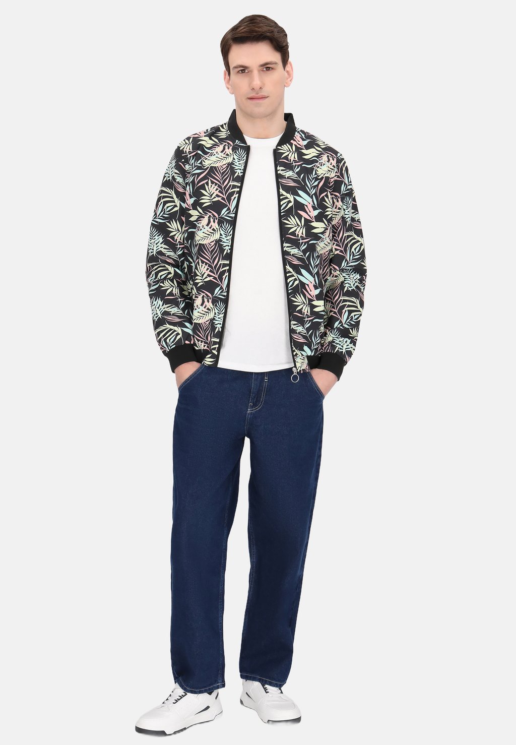 Куртка-бомбер Mo, черный
Куртка-бомбер Mo, черный