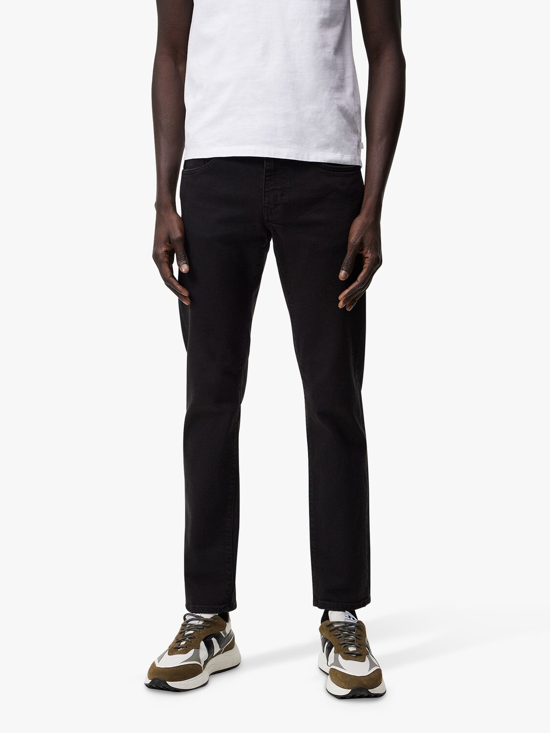 Джинсы J.Lindeberg Jay Solid Stretch, черные
Джинсы J.Lindeberg Jay Solid Stretch, черные