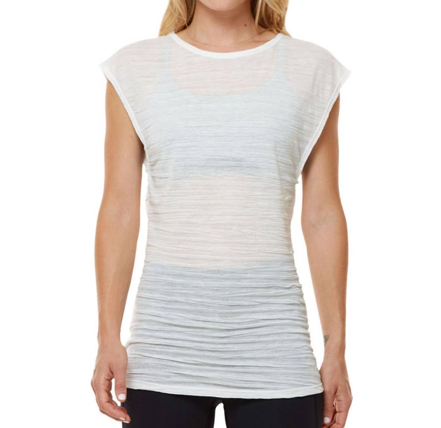 Спортивная майка Twist Athletic в зимнем белом цвете Shape Active
Спортивная майка Twist Athletic в зимнем белом цвете Shape Active