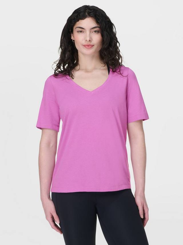 Футболка с v-образнымвырезом из органической хлопчатобумажной смеси essential Sweaty Betty, цвет Allium Pink
Футболка с v-образнымвырезом из органической хлопчатобумажной смеси essential Sweaty Betty, цвет Allium Pink