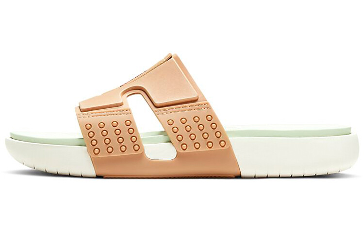 Мужские шлепанцы Jordan Hydro 8
Мужские шлепанцы Jordan Hydro 8