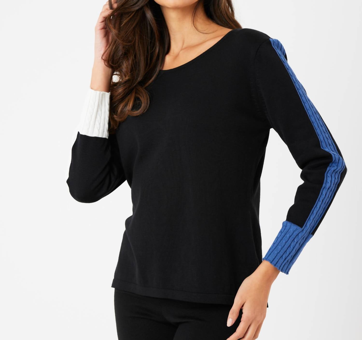 Топ с плетеными рукавами и круглым вырезом в черном/джинсовом цвете french kyss 
Топ с плетеными рукавами и круглым вырезом в черном/джинсовом цвете french kyss