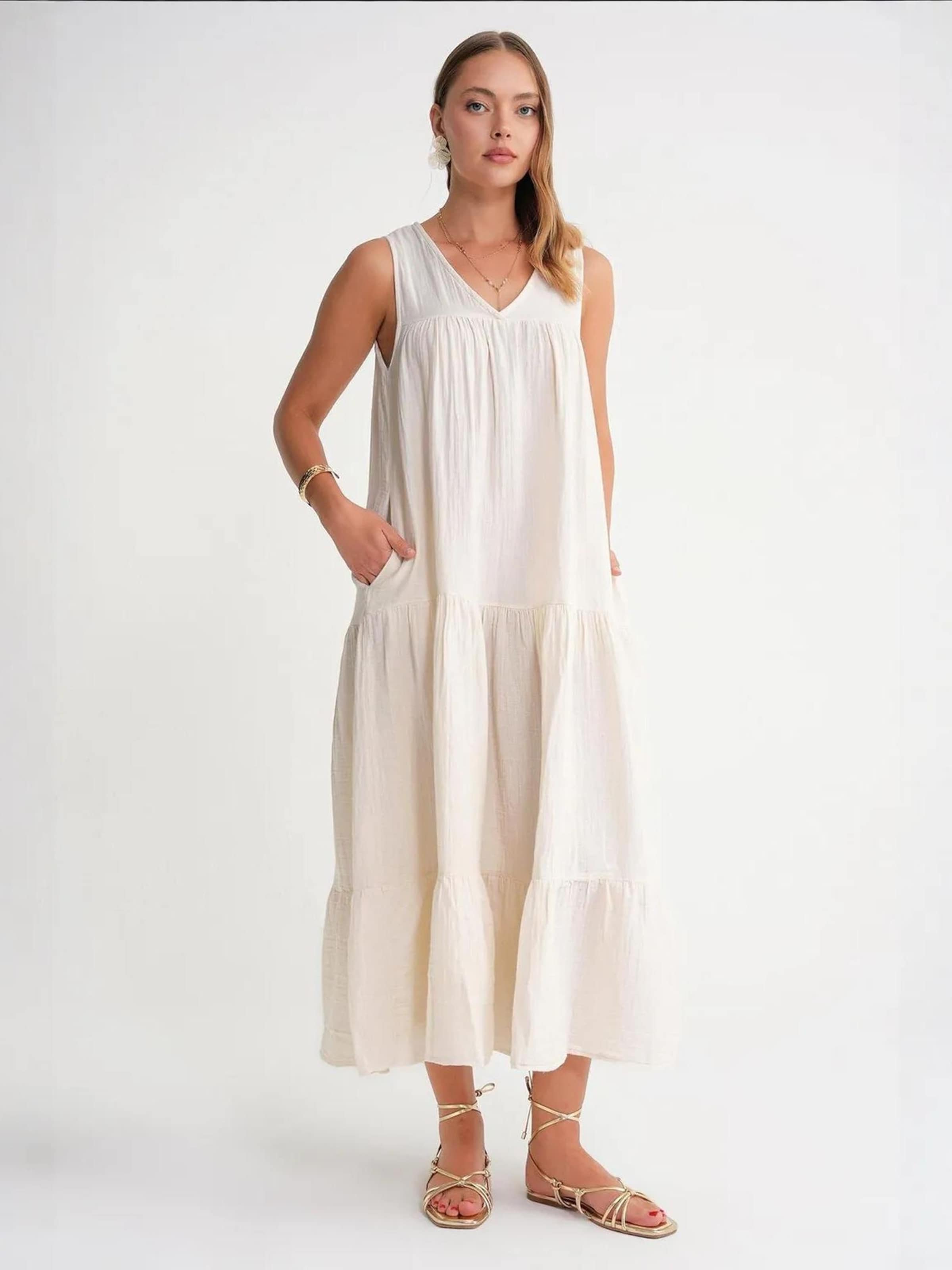 MixRay Платье в кремовом цвете
MixRay Платье в кремовом цвете