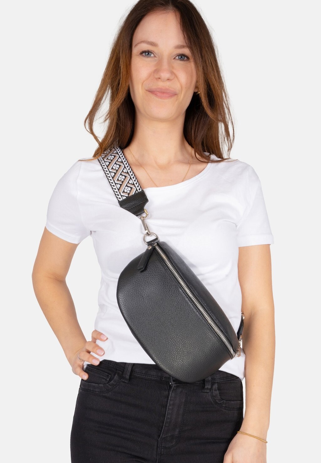 Сумка через плечо HELEN SIZE M Seasons Of April, цвет schwarz
Сумка через плечо HELEN SIZE M Seasons Of April, цвет schwarz