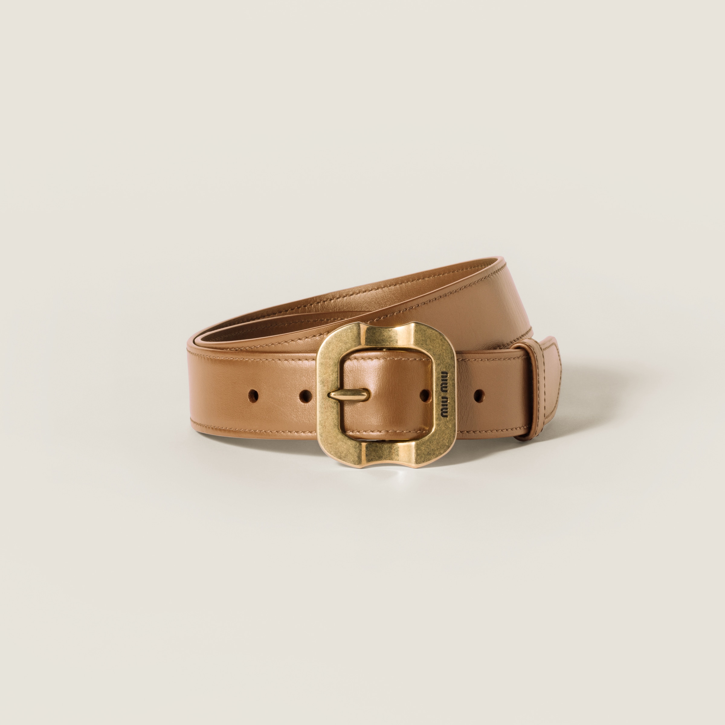 Кожаный ремень MIU MIU, карамель
Кожаный ремень MIU MIU, карамель