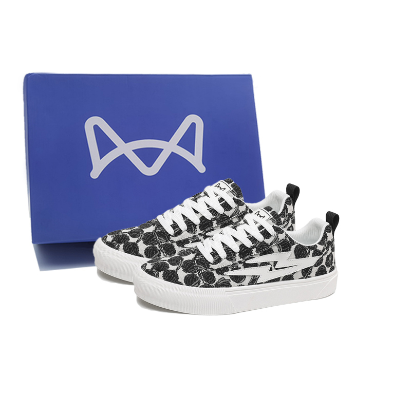 MIIOW Мужские парусиновые туфли с низким верхом
MIIOW Мужские парусиновые туфли с низким верхом