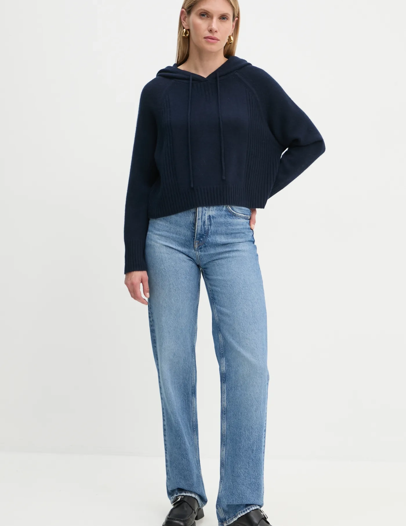 Кашемировый свитер FROM FUTURE, темно-синий
Кашемировый свитер FROM FUTURE, темно-синий