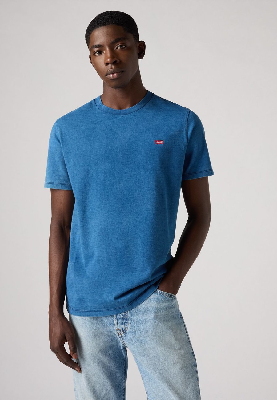 Футболка Levi's ORIGINAL TEE, True Indigo/Dark Indigo/Dark Blue
Футболка Levi's ORIGINAL TEE, True Indigo/Dark Indigo/Dark Blue
