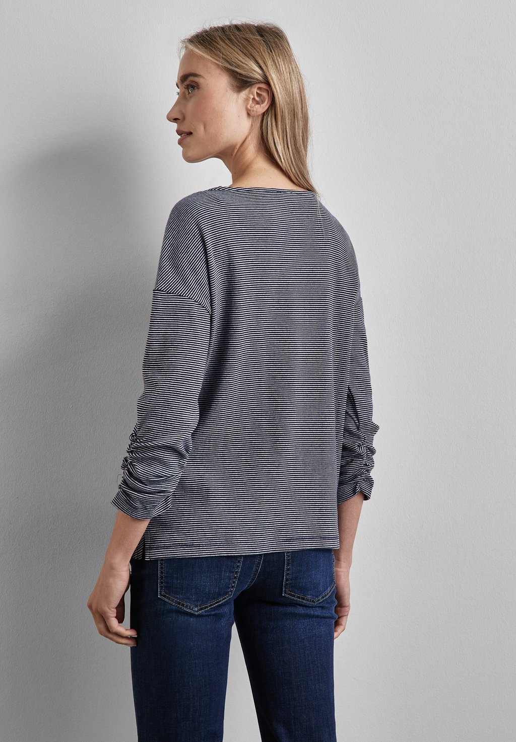 Топ с длинными рукавами GESTREIFTES Street One, синий
Топ с длинными рукавами GESTREIFTES Street One, синий