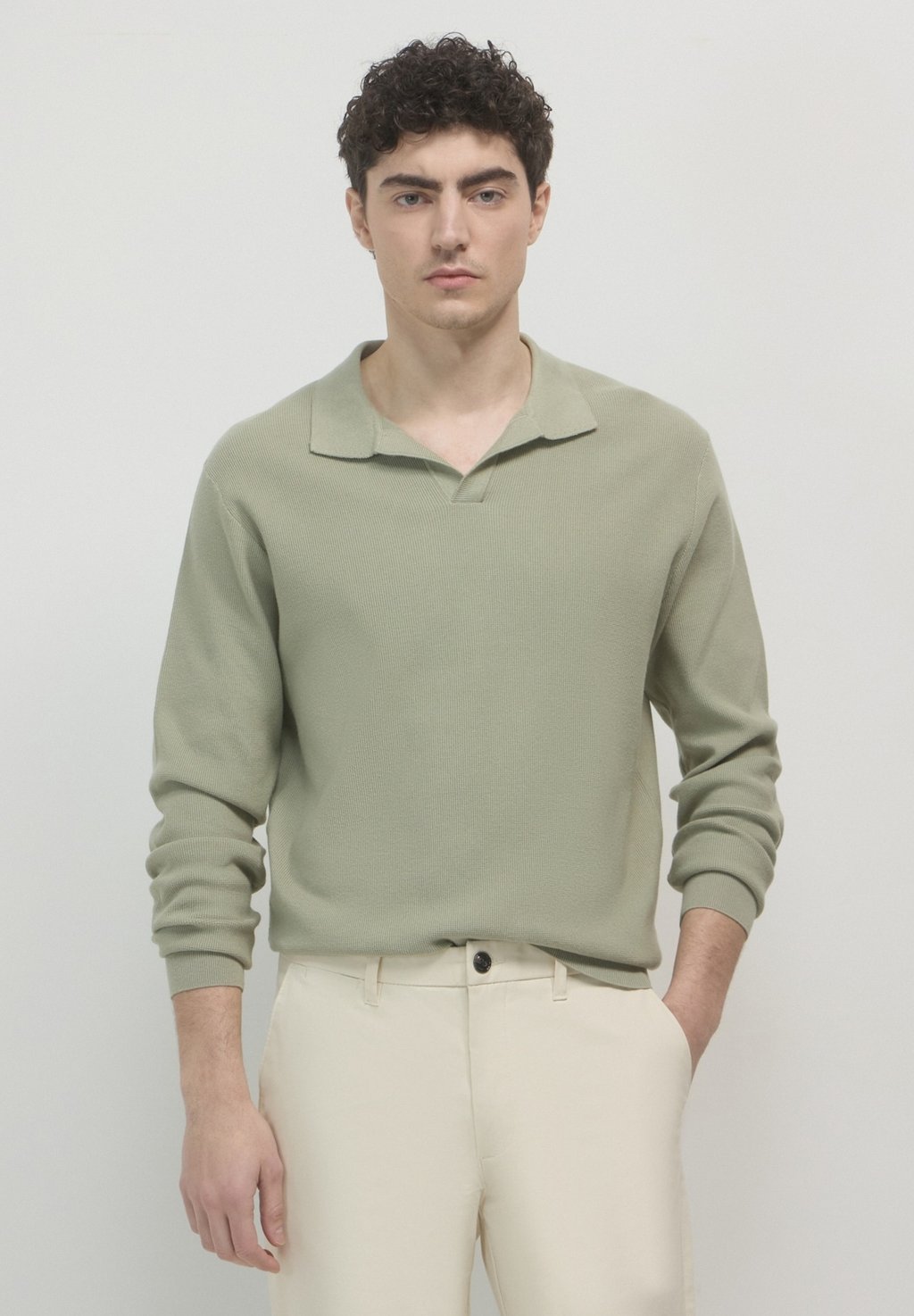 Джемпер COLLETTO Calliope, светло-зеленый
Джемпер COLLETTO Calliope, светло-зеленый