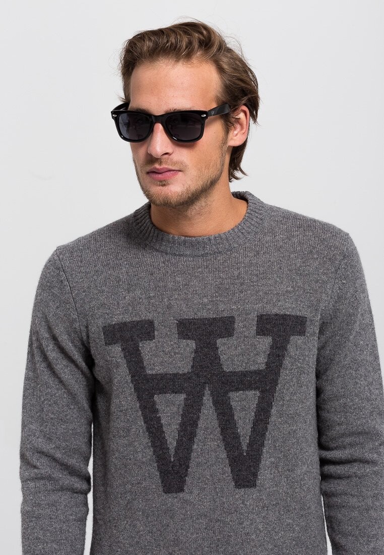 Солнцезащитные очки CHPO, черный
Солнцезащитные очки CHPO, черный