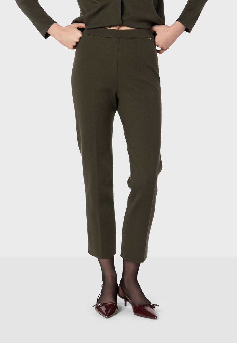 Брюки NAULOVER Trousers, Dark Green
Брюки NAULOVER Trousers, Dark Green