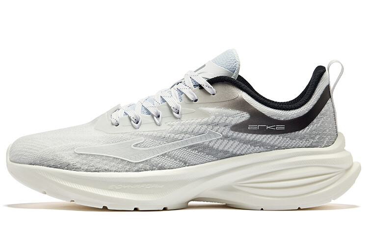 Кроссовки мужские низкие белый/черный Erke
Кроссовки мужские низкие белый/черный Erke