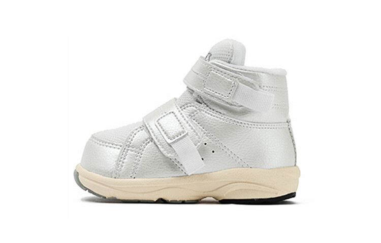 Кроссовки Asics GD.Walkerbaby Hi Toddler Shoes TD
Кроссовки Asics GD.Walkerbaby Hi Toddler Shoes TD