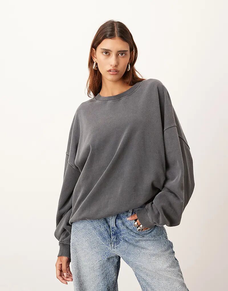 Джемпер оверсайз ARRANGE премиум-класса с кислотной стиркой в антрацитовом цвете
Джемпер оверсайз ARRANGE премиум-класса с кислотной стиркой в антрацитовом цвете