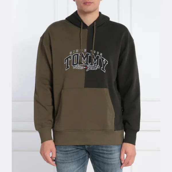 Двухцветная толстовка свободного кроя с капюшоном Tjm rlx varsity Tommy Hilfiger, хаки
Двухцветная толстовка свободного кроя с капюшоном Tjm rlx varsity Tommy Hilfiger, хаки