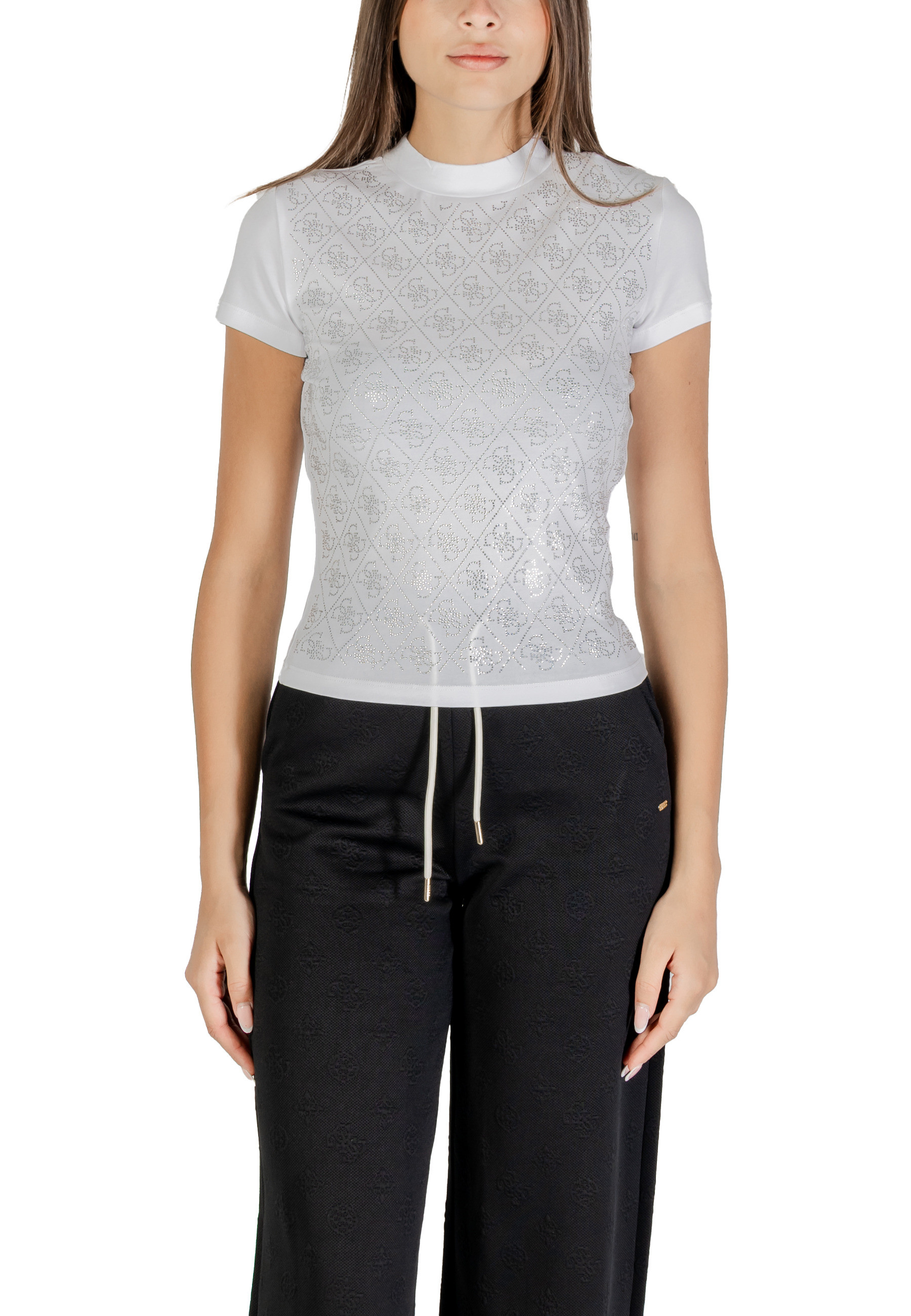 Футболка GUESS, белый
Футболка GUESS, белый