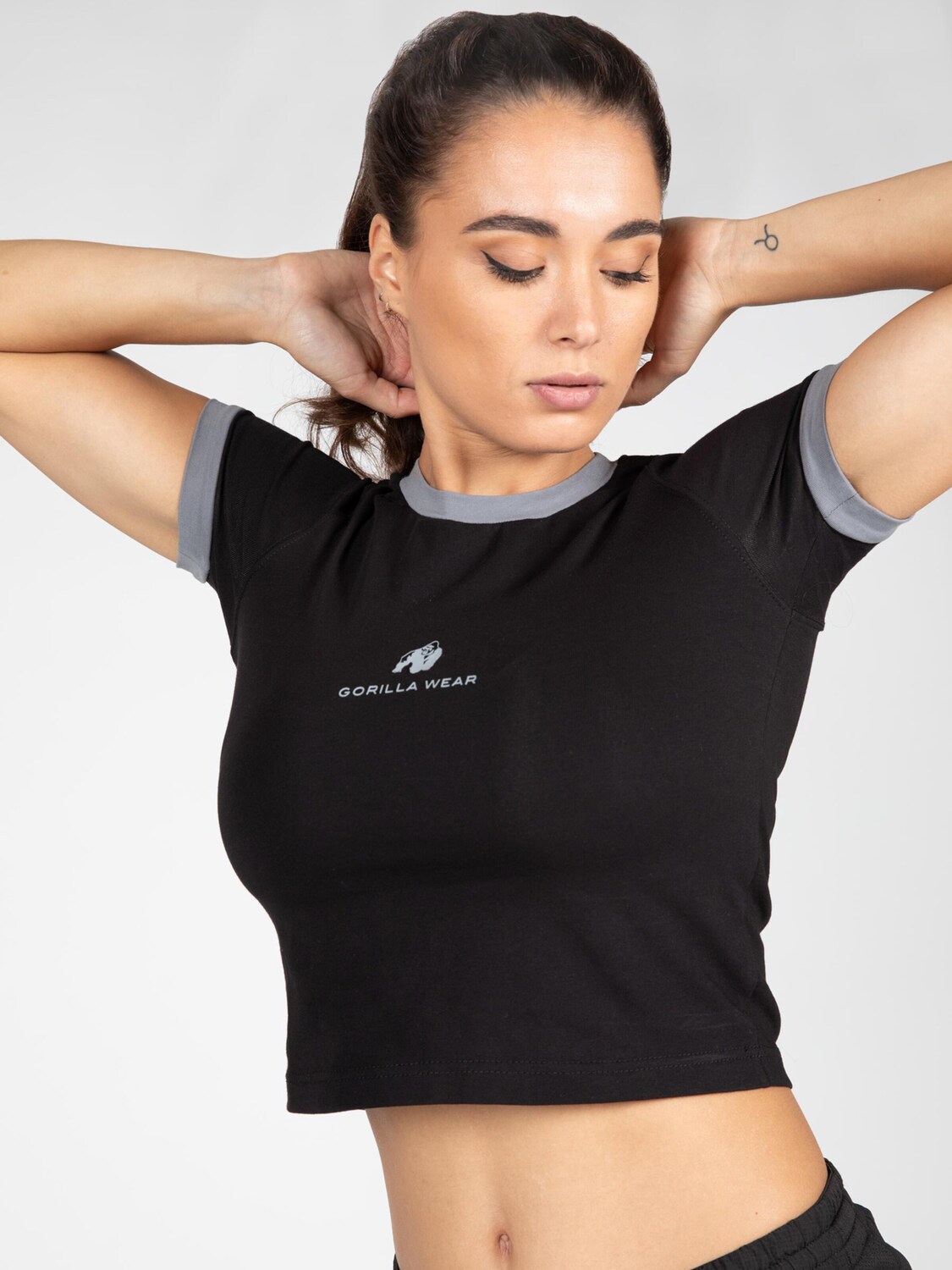 Gorilla Wear Футболка Performance 'New Orleans' в сером цвете
Gorilla Wear Футболка Performance 'New Orleans' в сером цвете