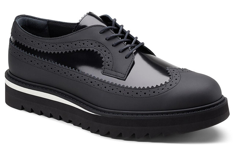 Кожаные броги на платформе Onitsuka Tiger
Кожаные броги на платформе Onitsuka Tiger