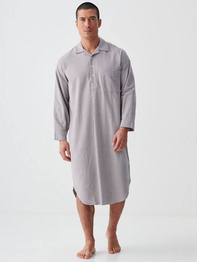 Ночная рубашка из матового хлопка в клетку British Boxers, цвет Prince Of Wales
Ночная рубашка из матового хлопка в клетку British Boxers, цвет Prince Of Wales