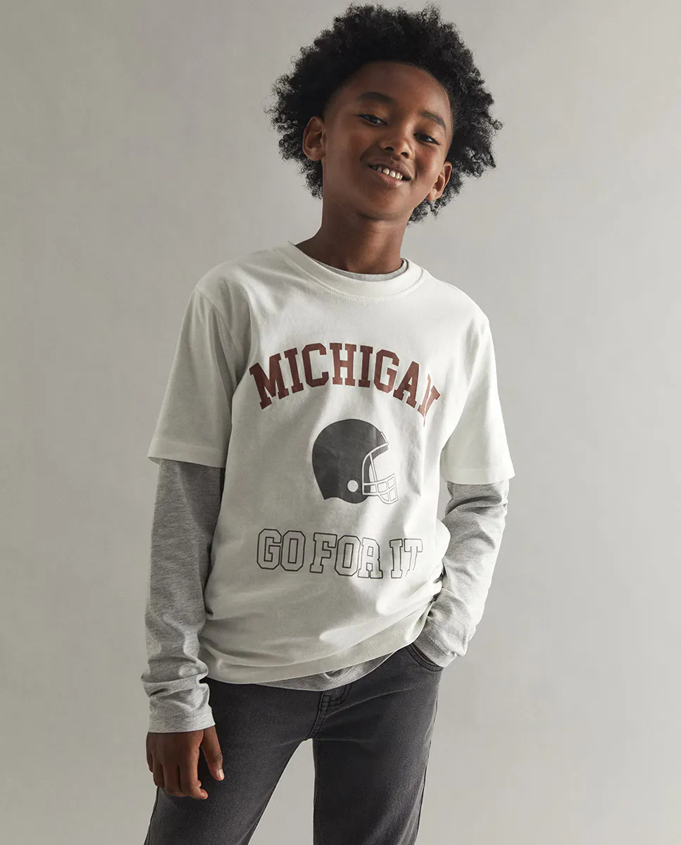 Футболка с принтом базовая Sfera, кремовый
Футболка с принтом базовая Sfera, кремовый