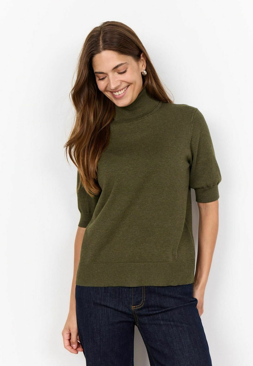 Базовая футболка DOLLIE Soyaconcept, оливковый
Базовая футболка DOLLIE Soyaconcept, оливковый