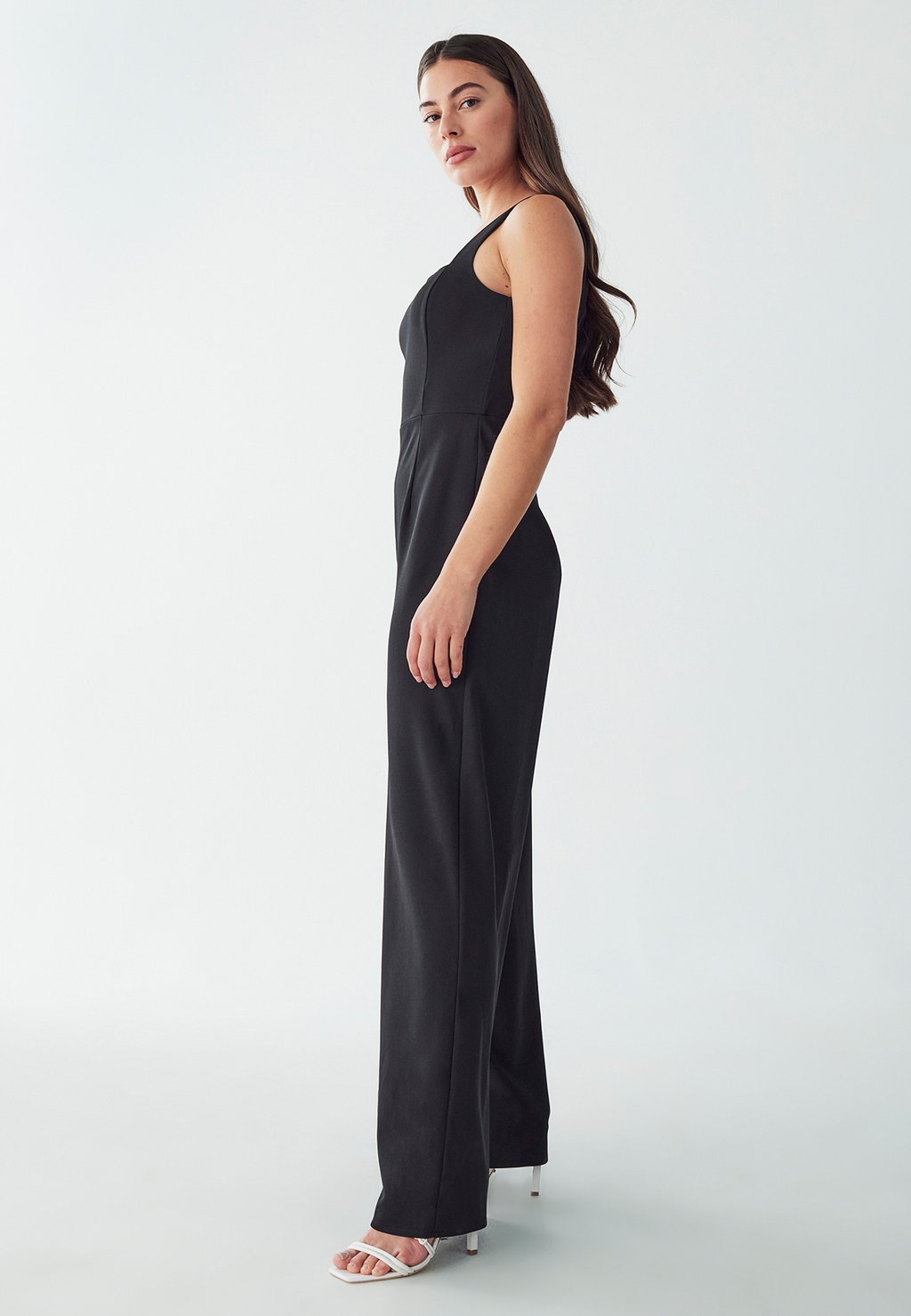 Комбинезон ANIKA ST MRLO, черный 
Комбинезон ANIKA ST MRLO, черный