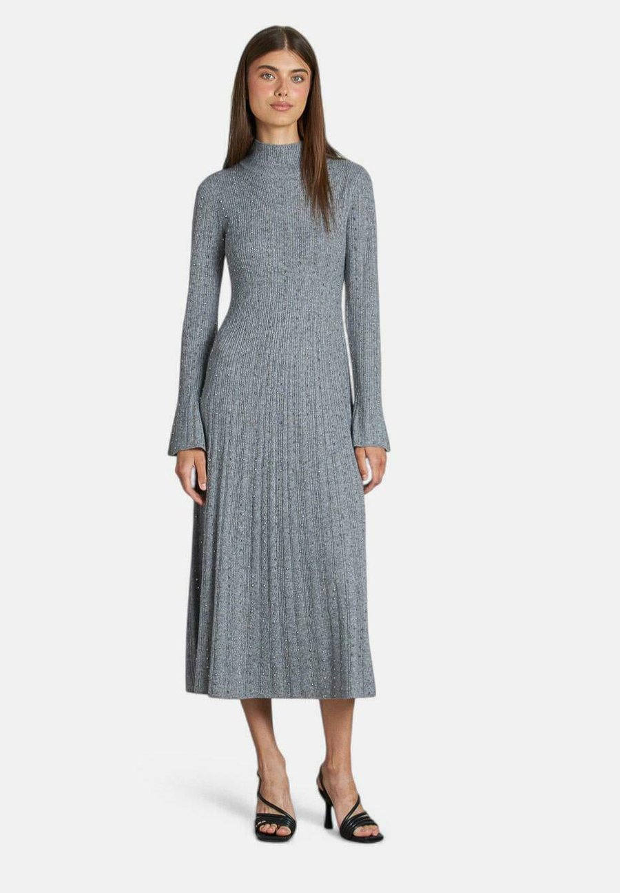Платье Alma en Pena Jumper dress, Grey
Платье Alma en Pena Jumper dress, Grey